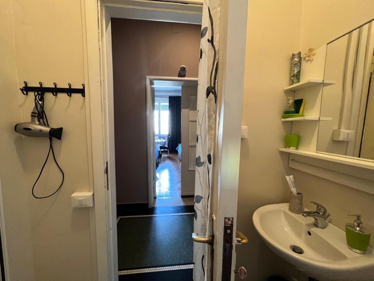 B&B Piazza Della Vittoria Genoa Bagian luar foto