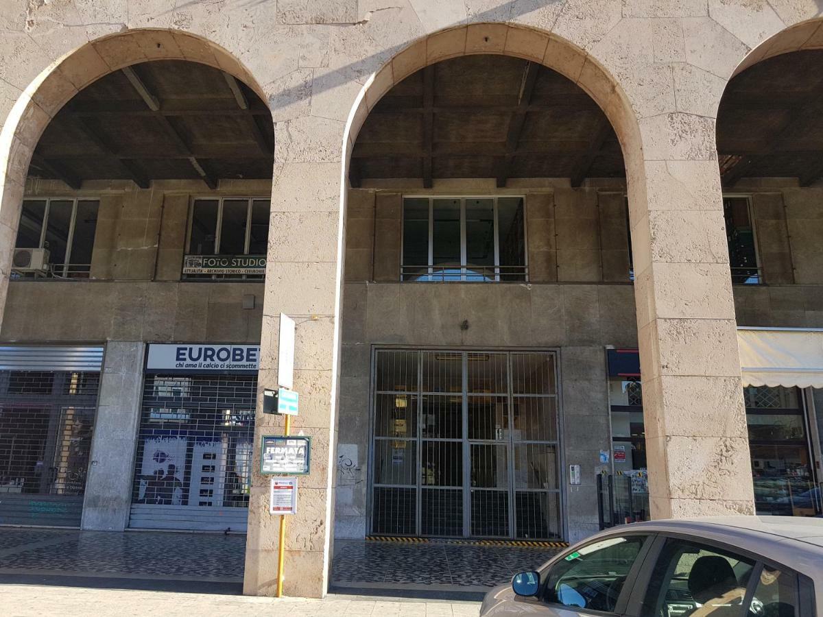 B&B Piazza Della Vittoria Genoa Bagian luar foto