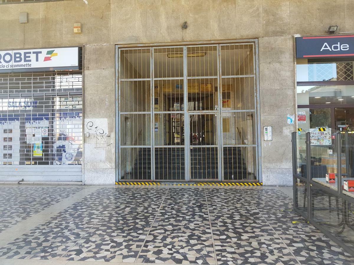 B&B Piazza Della Vittoria Genoa Bagian luar foto