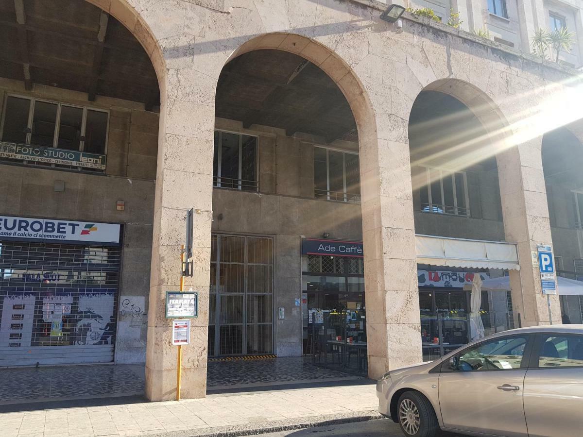 B&B Piazza Della Vittoria Genoa Bagian luar foto